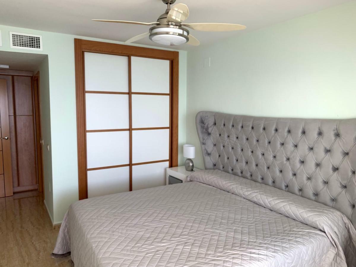 Apartament Aguamarina On The Beach Front Appartement Mijas Costa Buitenkant foto