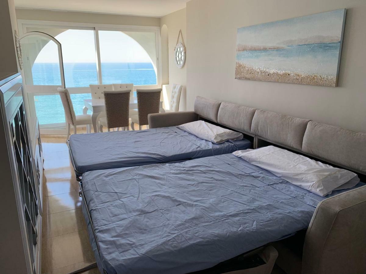 Apartament Aguamarina On The Beach Front Appartement Mijas Costa Buitenkant foto