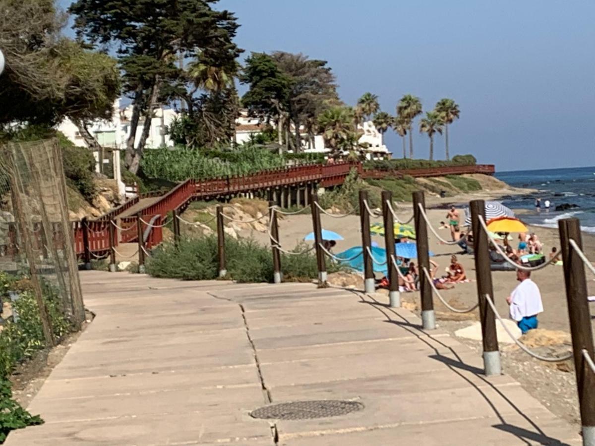Apartament Aguamarina On The Beach Front Appartement Mijas Costa Buitenkant foto