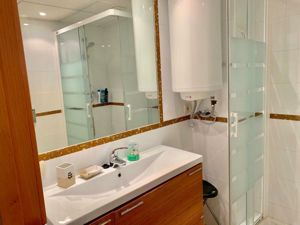 Apartament Aguamarina On The Beach Front Appartement Mijas Costa Buitenkant foto