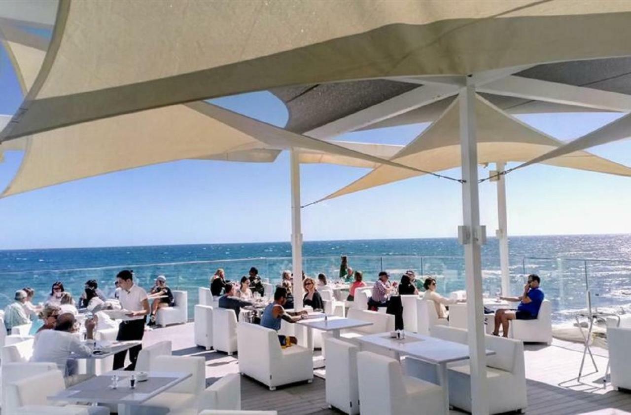 Apartament Aguamarina On The Beach Front Appartement Mijas Costa Buitenkant foto