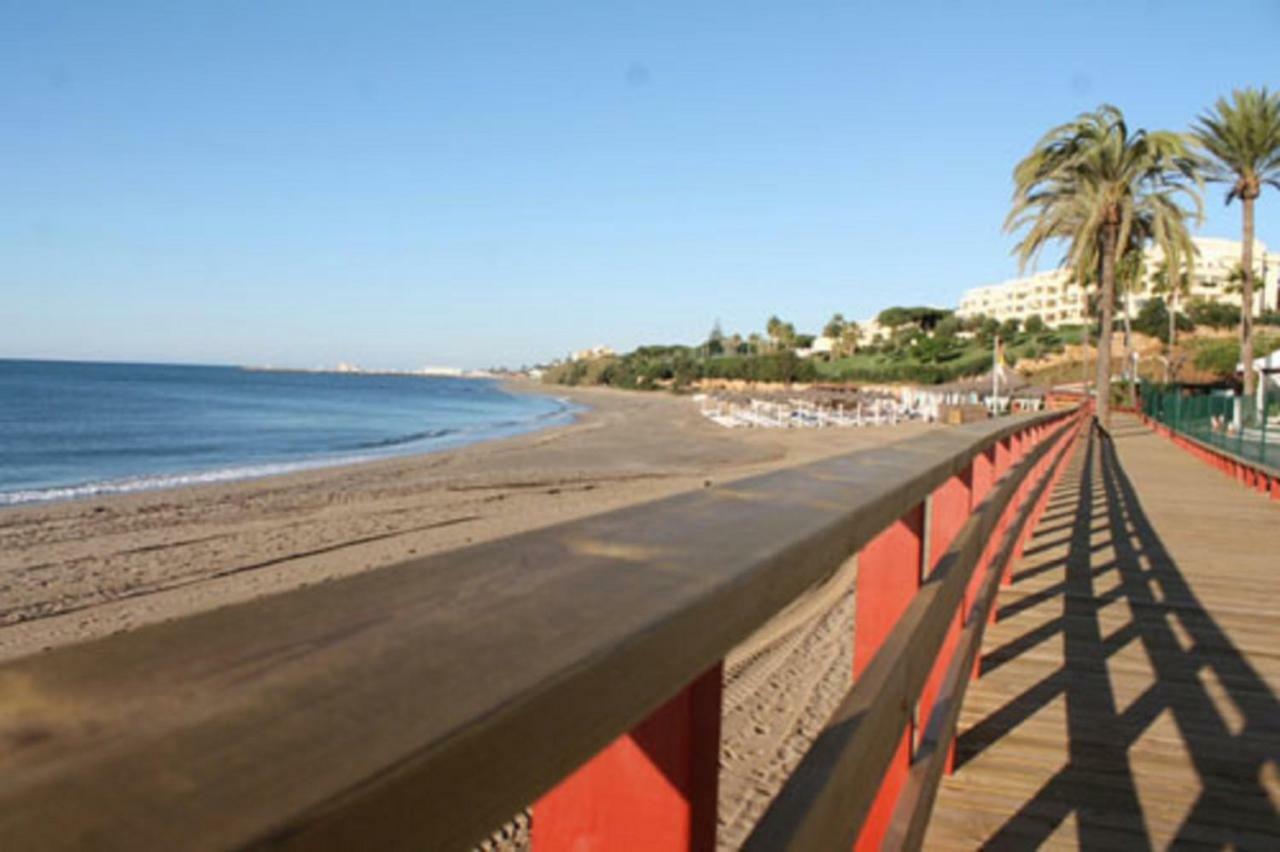 Apartament Aguamarina On The Beach Front Appartement Mijas Costa Buitenkant foto