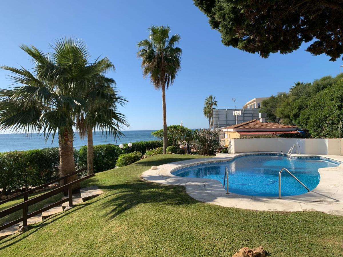 Apartament Aguamarina On The Beach Front Appartement Mijas Costa Buitenkant foto