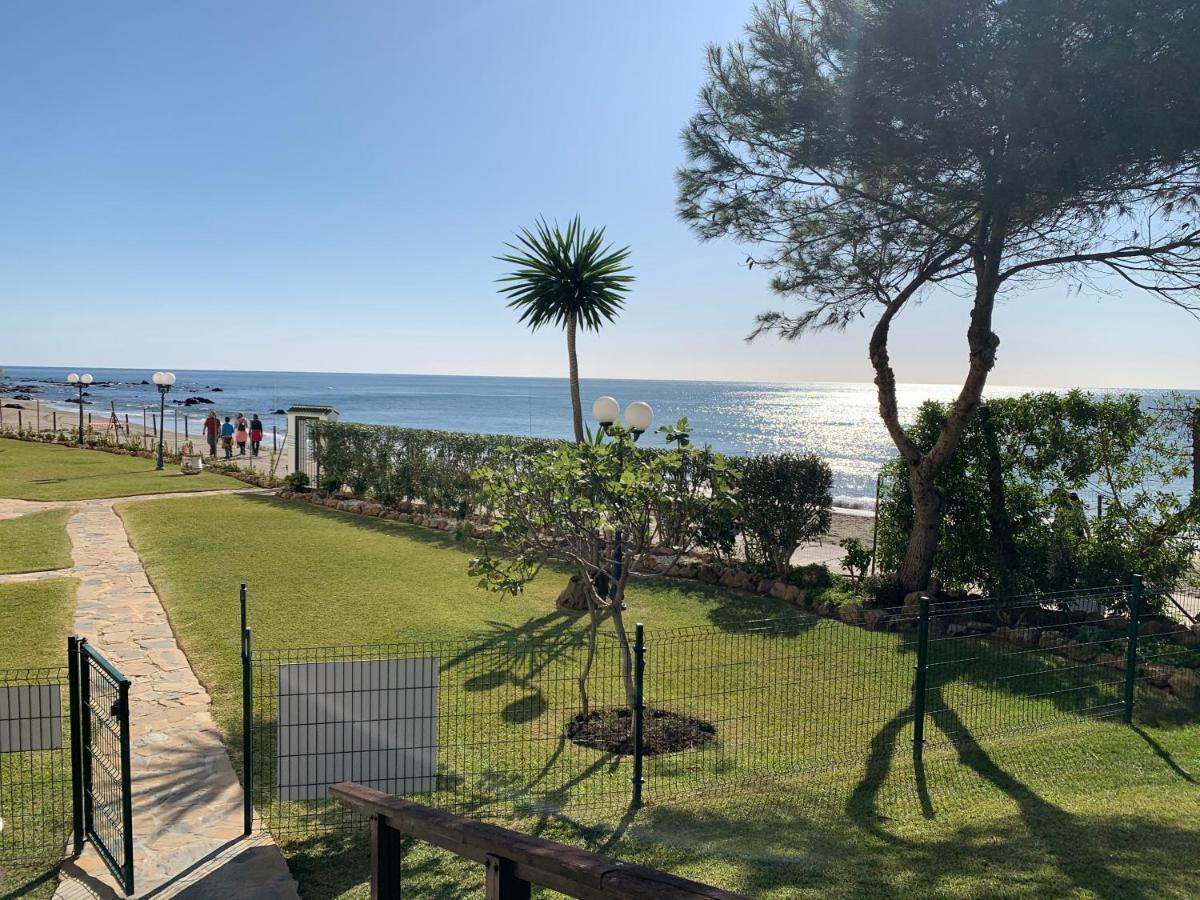 Apartament Aguamarina On The Beach Front Appartement Mijas Costa Buitenkant foto