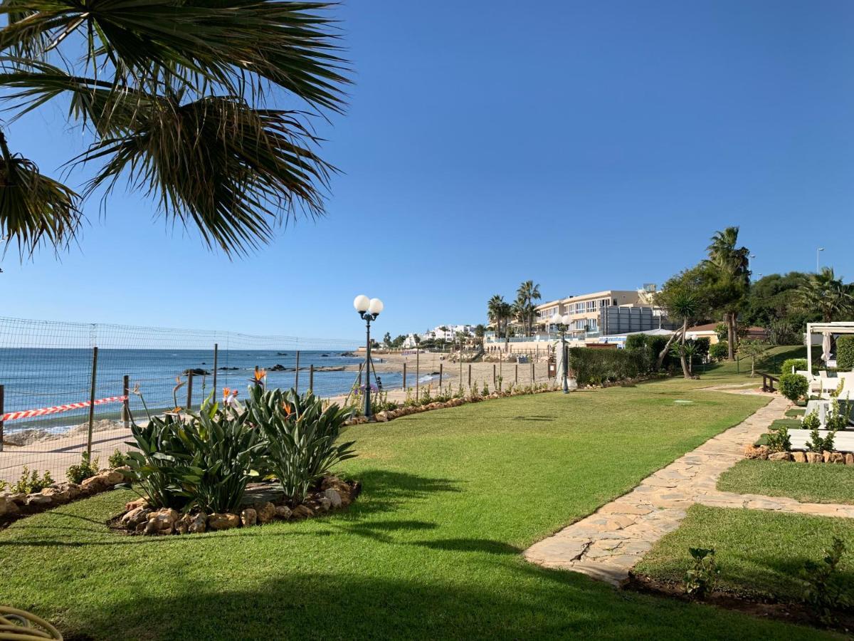 Apartament Aguamarina On The Beach Front Appartement Mijas Costa Buitenkant foto